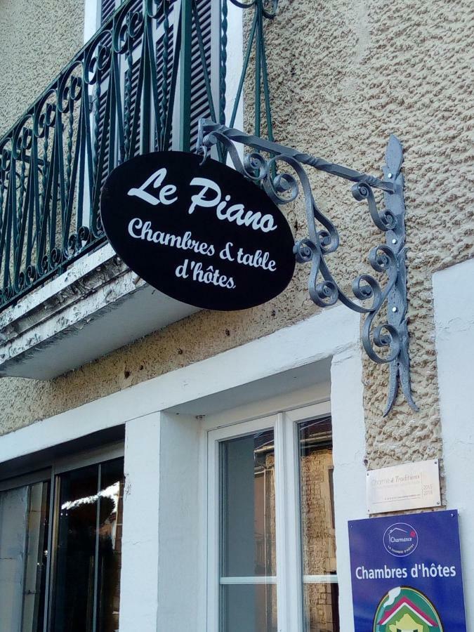 Le Piano Hotel Biesles ภายนอก รูปภาพ